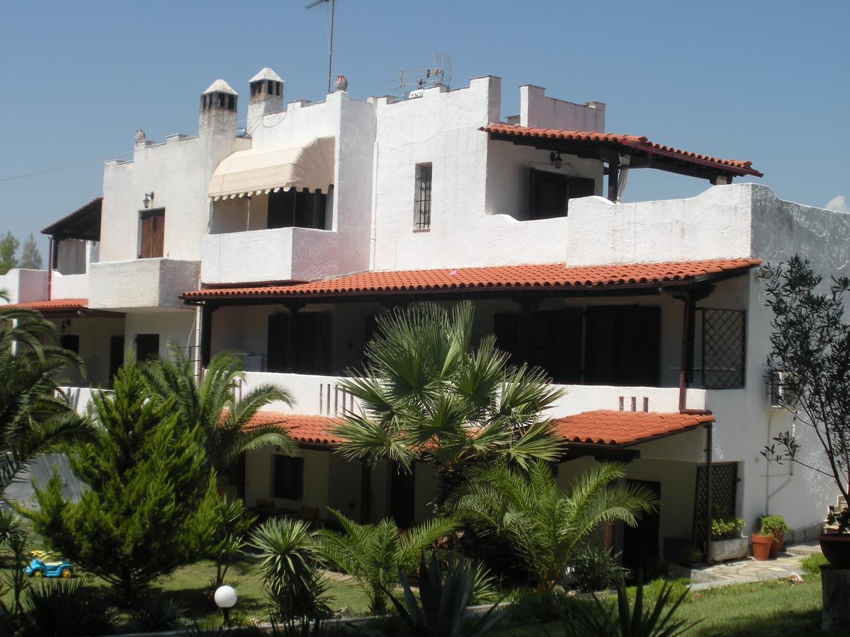 Cortessa Apartments Nikiti  Buitenkant foto